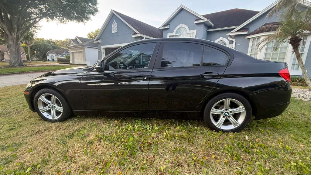 2015 BMW 3 Series thumbnail 8