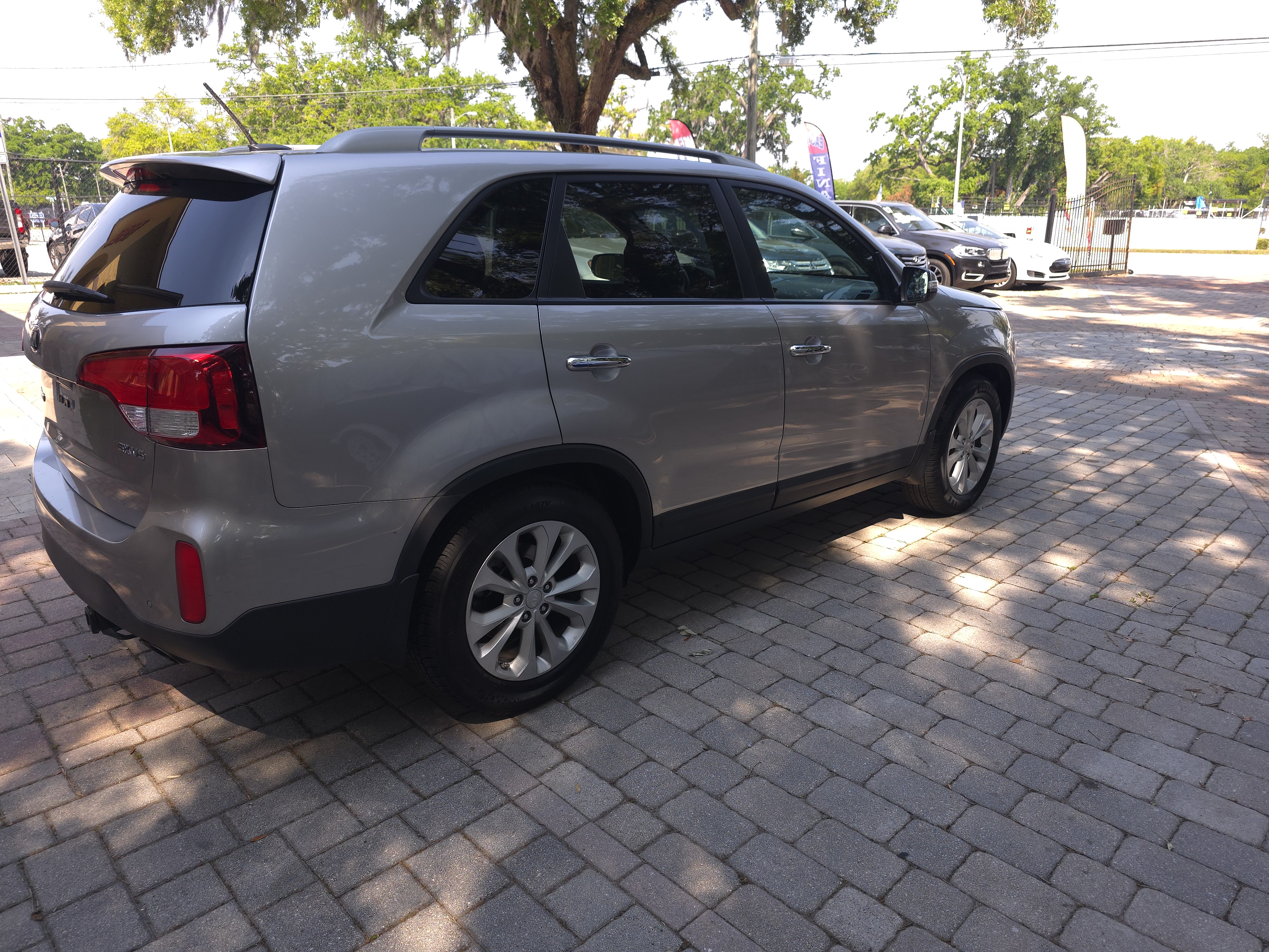2015 Kia Sorento thumbnail 15
