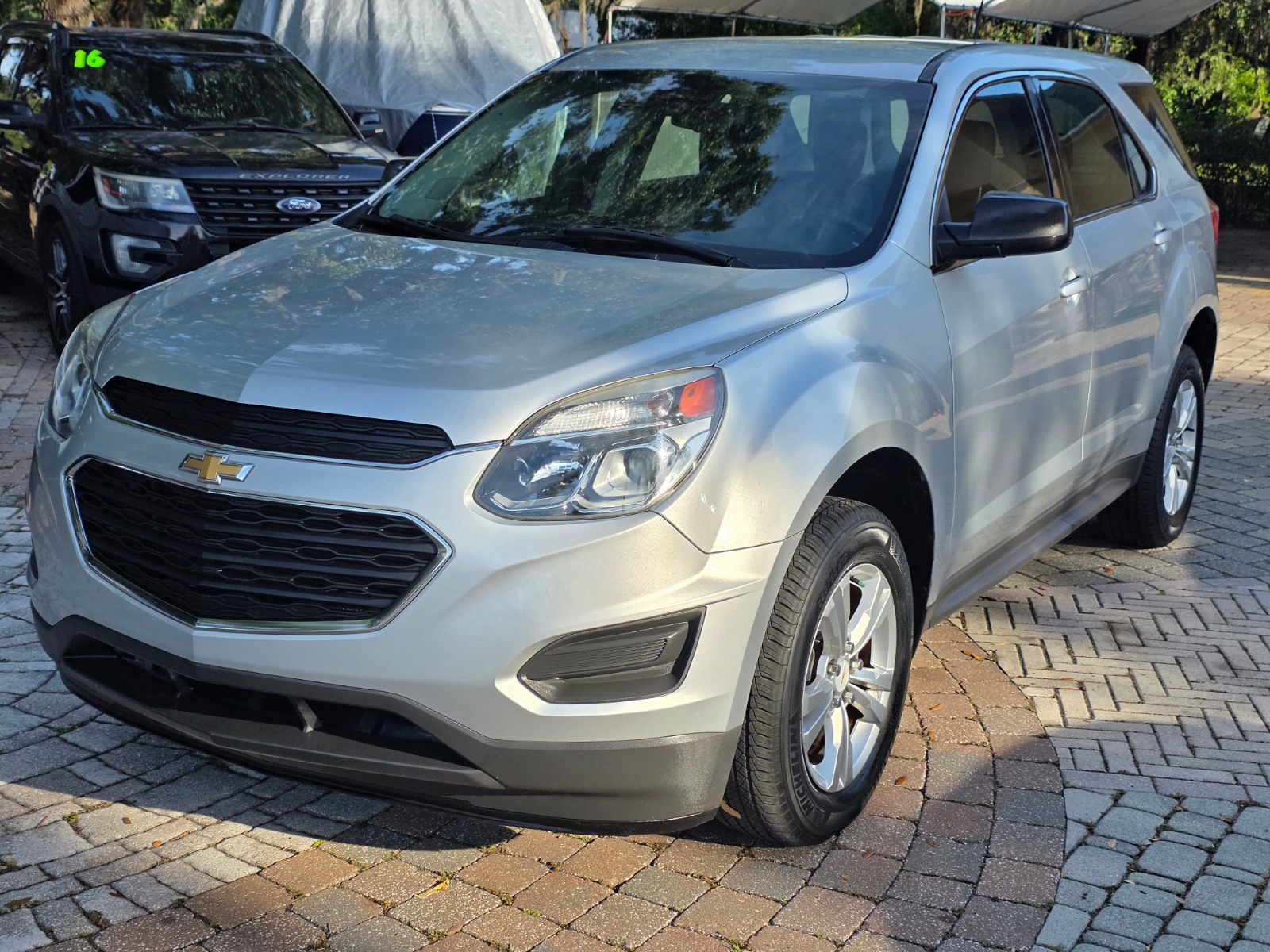 2016 Chevrolet Equinox thumbnail 2
