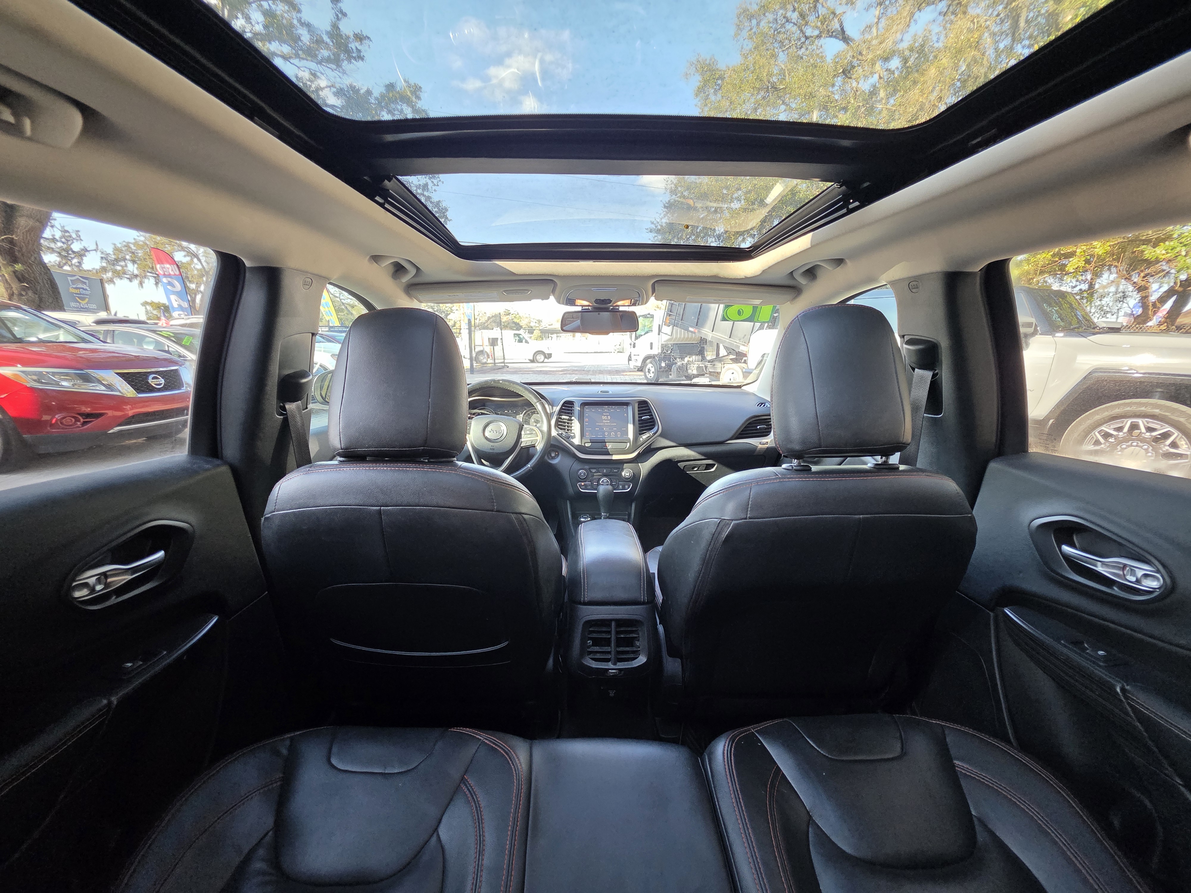 2016 Jeep Cherokee thumbnail 15