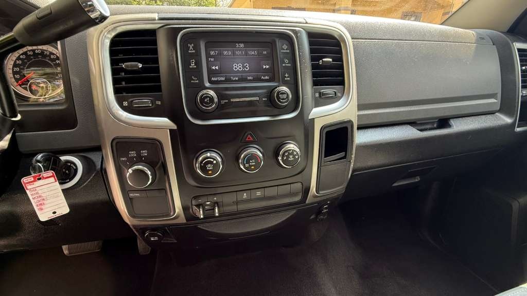 2017 Ram 2500 thumbnail 14