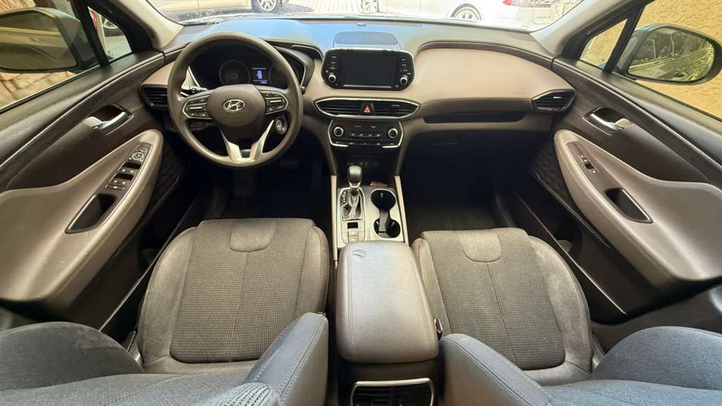 2020 Hyundai Santa Fe thumbnail 12