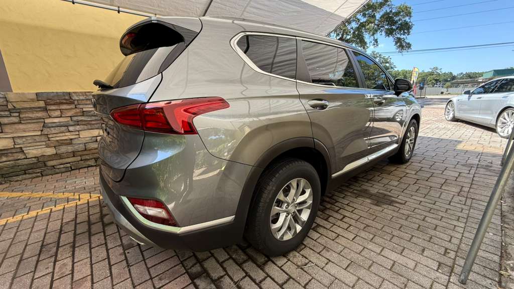 2020 Hyundai Santa Fe thumbnail 8