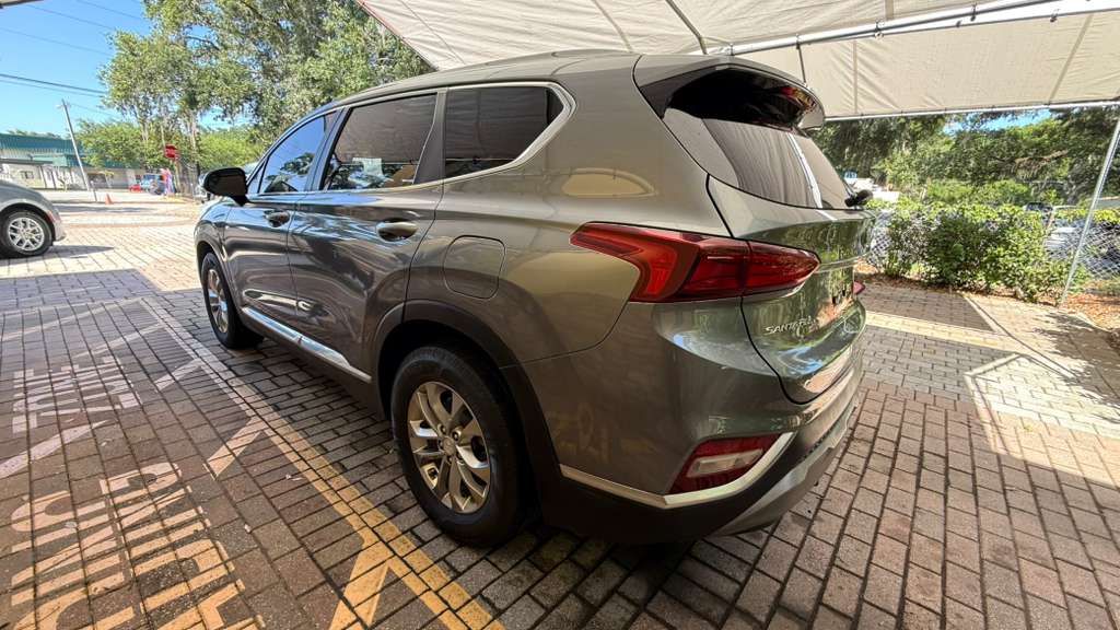 2020 Hyundai Santa Fe thumbnail 7