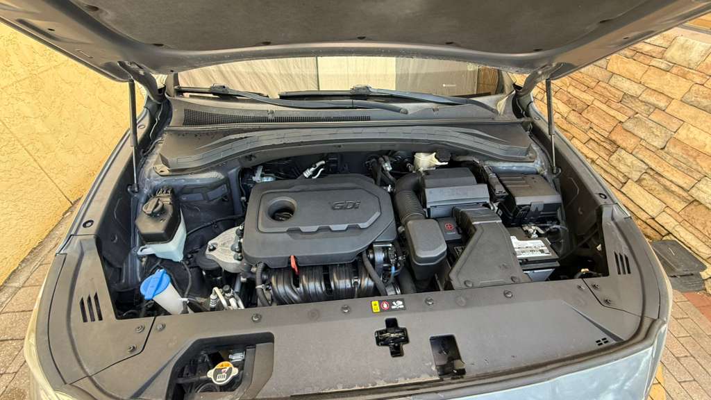 2020 Hyundai Santa Fe thumbnail 21